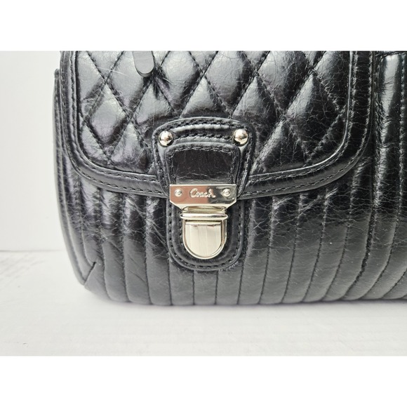Coach Purse black leather quilted shoulder bag 19856 - Picture 2 of 10